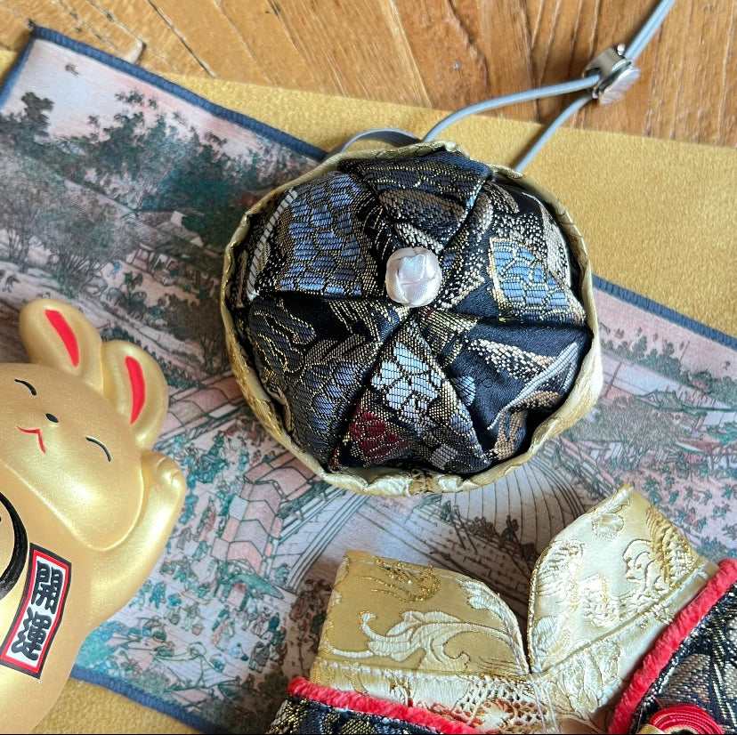 GDC0762 黃金龍袍帽