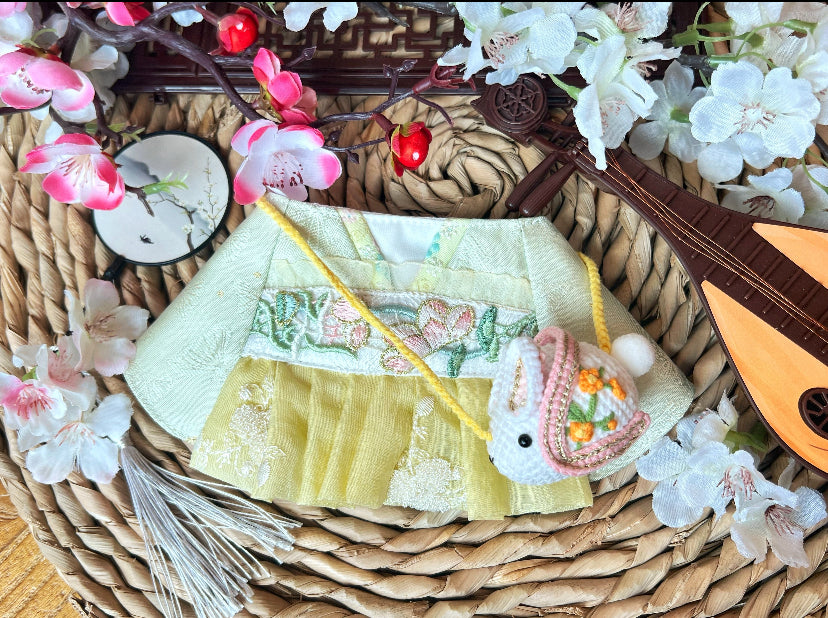 GDC0693 嫦娥奔月圍巾(淺綠配淺黃色)