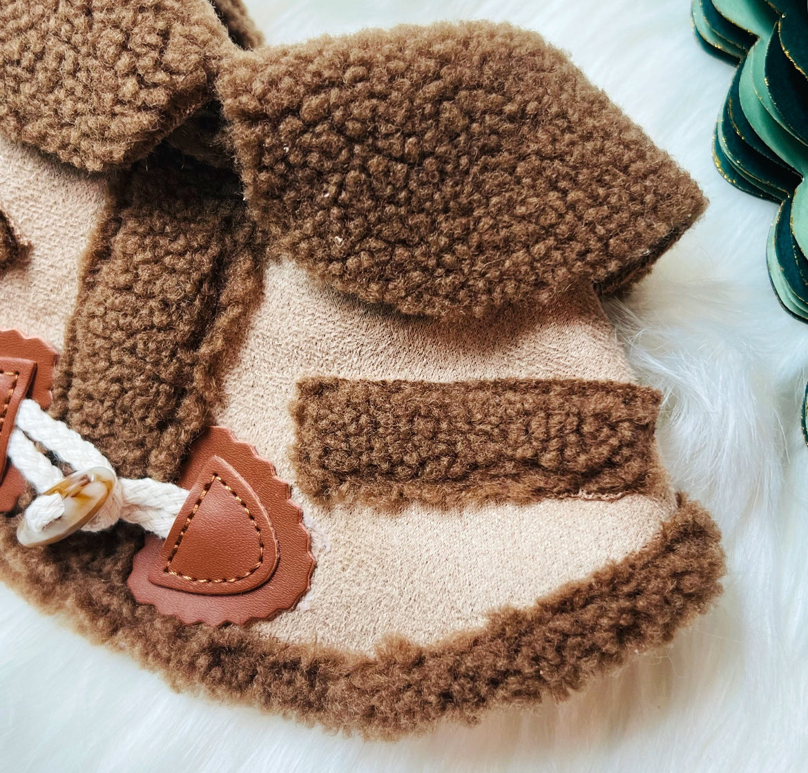 Korean Style Brown Fleece Cape 韓風啡色毛絨圍巾