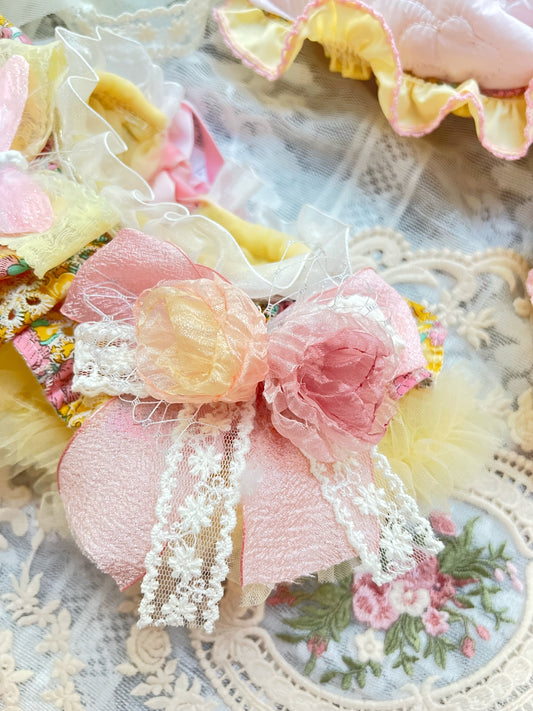 GDC0969 蝴蝶仙子碎花刺繡圍巾(嫩黃拼粉紅)