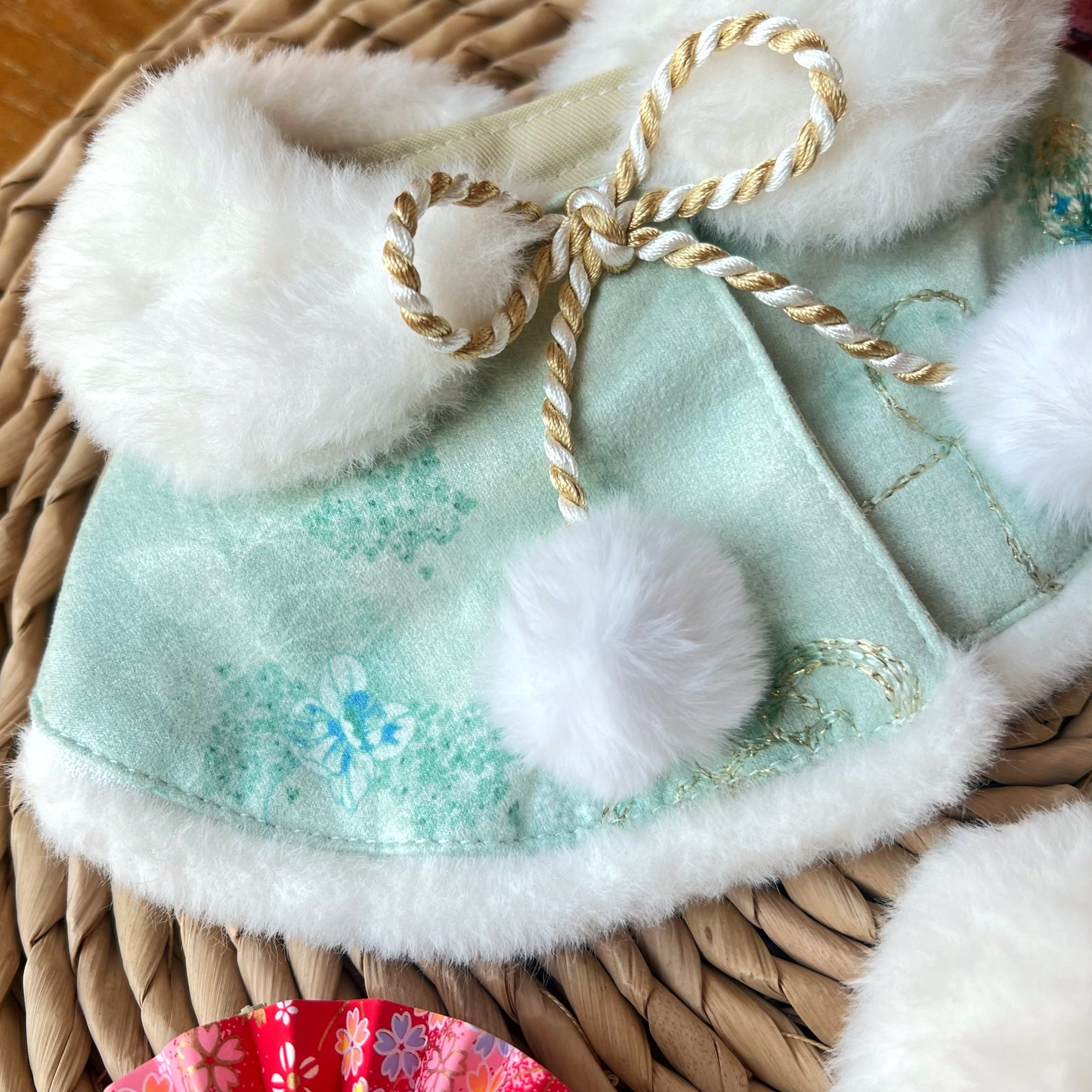 Golden Thread Flower Love Fur Shawl(Mint-Green) 金線花之戀毛毛披肩(薄荷綠)