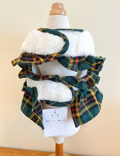 GDC0507 復古格胸背帶（白毛毛）不連拖繩