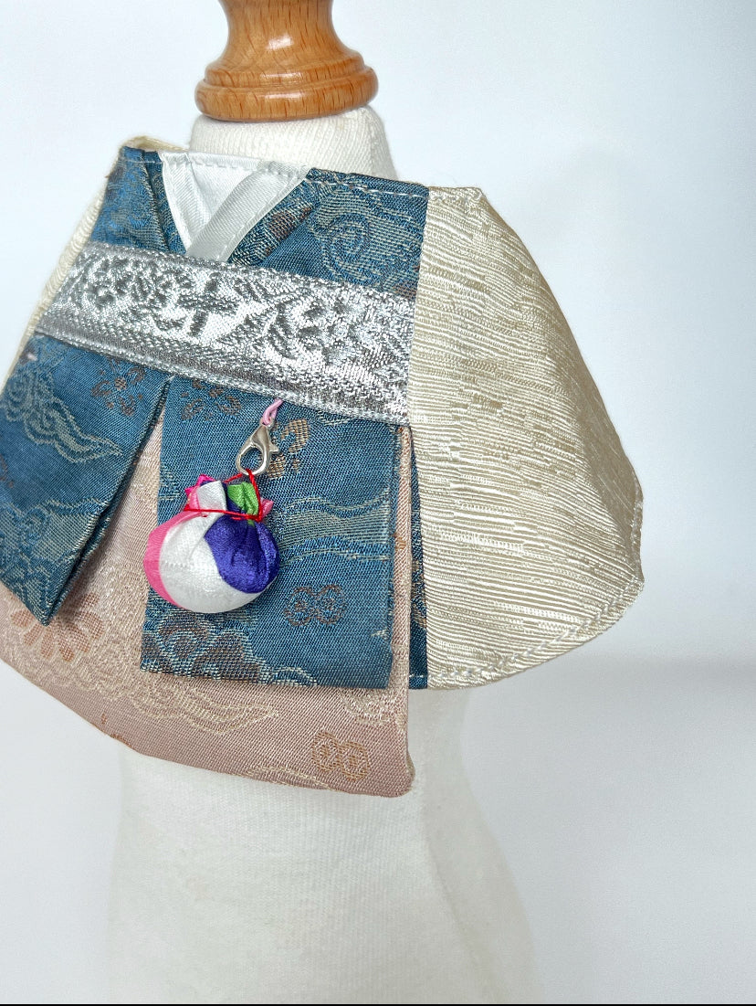 Traditional Korean Hanbok with Waist Pouch Scarf (Sliver white with ocean blue) 傳統韓服掛袋圍巾（銀白配海藍色）