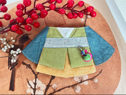 Traditional Korean Hanbok with Waist Pouch Scarf (Ocean blue with emerald green) 傳統韓服掛袋圍巾（海藍翠綠色）