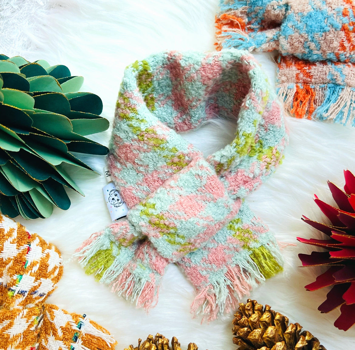 Pink and Grass Green Houndstooth Scarf 撞色粉拼草綠千鳥格頸巾