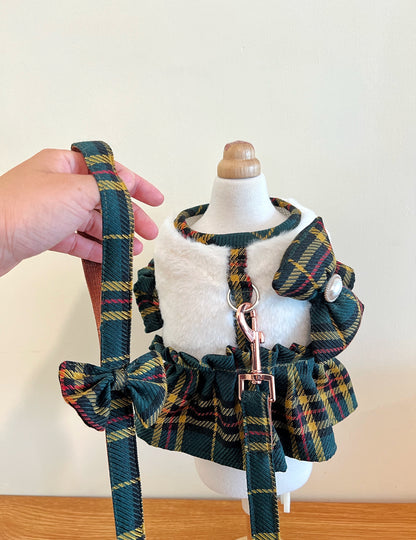 GDC0507 復古格胸背帶（白毛毛）不連拖繩