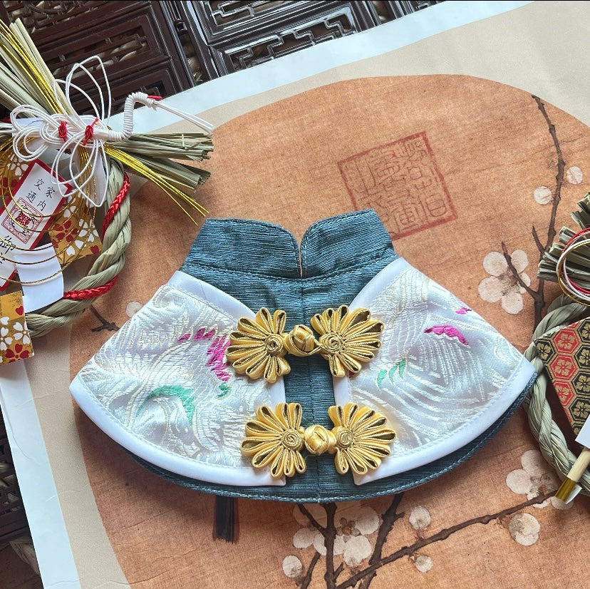 GDC0691 雲中鶴唐裝圍巾（杏金配深藍色）