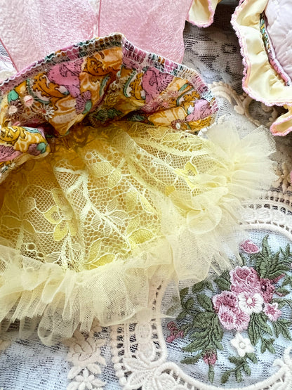 GDC0969 蝴蝶仙子碎花刺繡圍巾（嫩黃拼粉紅）