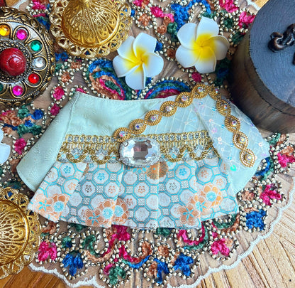 Kun Shi Women's Thai Scarf (Light Green+Golden Green) Kun Shi女泰服圍巾  (淺綠+金綠色)