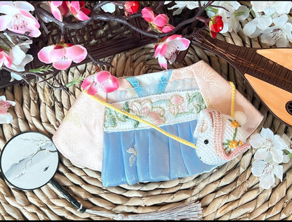 GDC0703 嫦娥奔月漢服圍巾（粉橙配灰藍色）