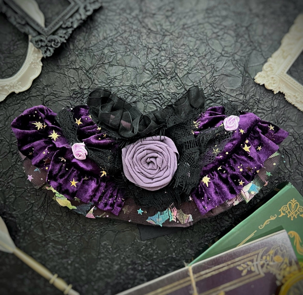 Royal Countess of Rose Scarf (With dark purple starry fabric) 星空玫瑰伯爵夫人圍巾（暗紫色）