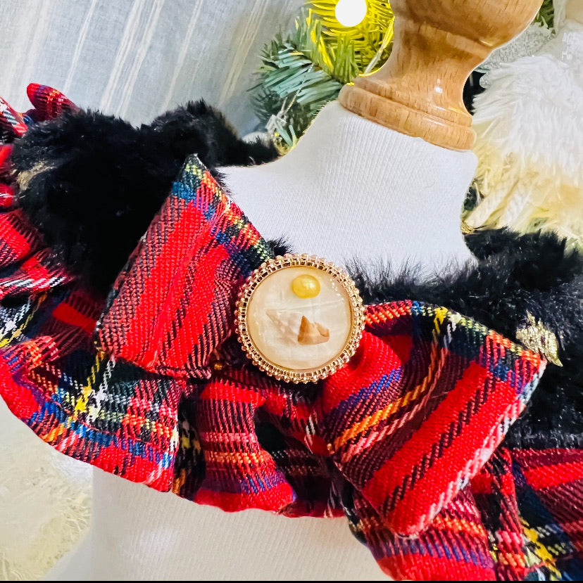 GDC0473 燙星毛毛紅格仔圍巾（黑毛毛）