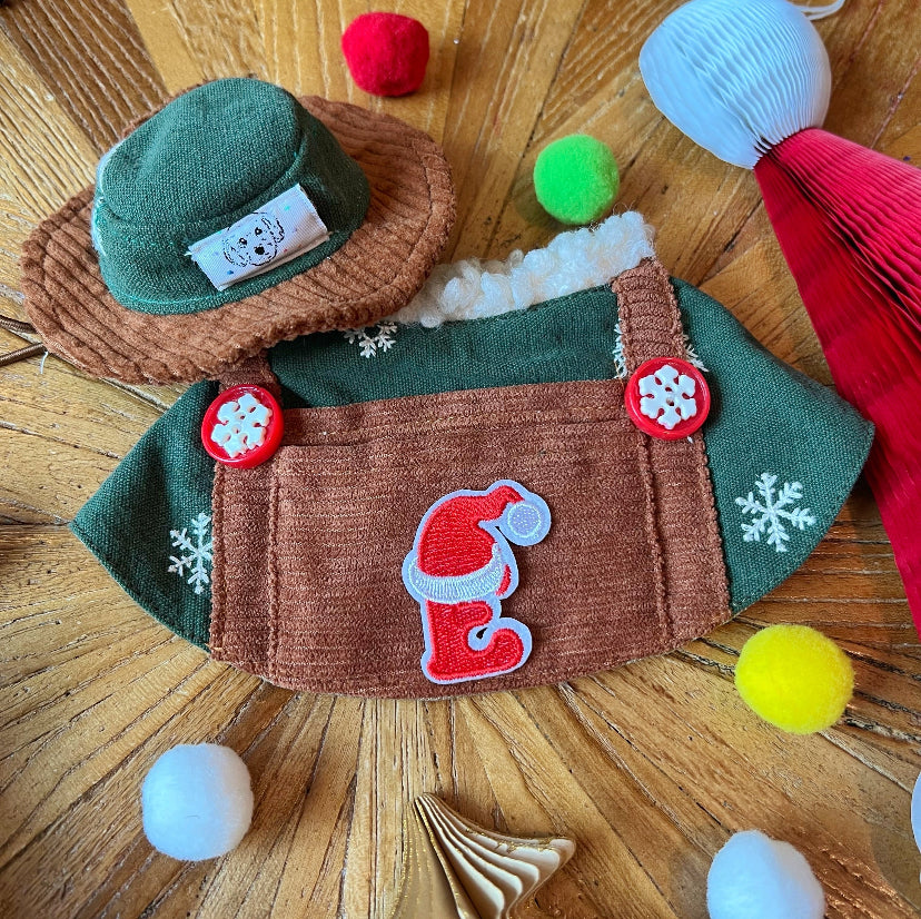 Green Embroidered Deer Worker Pants Scarf (Choose your own letters) 綠色聖誕刺繡鹿工人褲圍巾（自選字母）